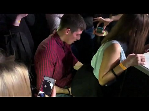 ❤️ Tõeline seks vene ööklubis. 18-aastane vene tüdruk anusesse ja tuppe keppimine ööklubis Seksivideo at et.porn-mz.ru ﹏